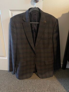 Joseph Abboud Men's Plaid Sport Coat in Brown and Gray